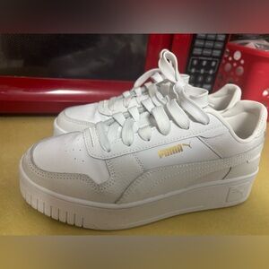 Puma Womens White Sneakers